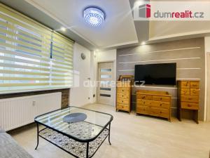 Pronájem bytu 1+1, Mariánské Lázně, Lužická, 33 m2