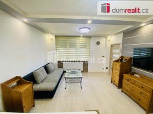 Pronájem bytu 1+1, Mariánské Lázně, Lužická, 33 m2