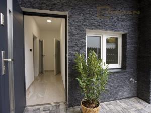 Prodej atypického bytu, Praha - Zbraslav, Elišky Přemyslovny, 110 m2