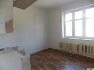 Pronájem bytu 1+kk, Pardubice - Zelené Předměstí, 24 m2