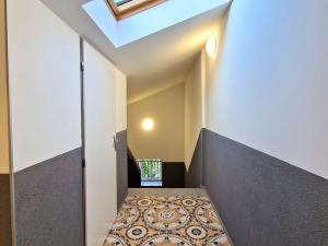 Pronájem bytu 1+kk, Praha - Břevnov, Radimova, 28 m2