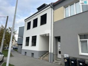 Pronájem bytu 2+1, Holešov, Nerudova, 55 m2