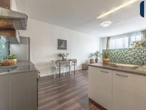 Pronájem bytu 3+kk, Praha - Kamýk, Krhanická, 65 m2