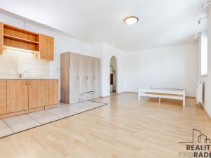 Pronájem bytu 1+kk, Protivín, Masarykovo nám., 23 m2