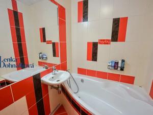 Prodej bytu 2+1, Hodonín, Erbenova, 58 m2