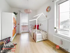 Prodej bytu 3+kk, Praha - Hloubětín, Nademlejnská, 86 m2