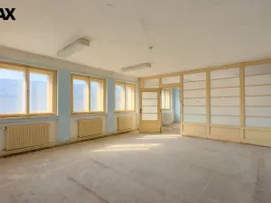 Prodej výrobních prostor, Úpice, Dr. Teuchmanna, 1817 m2