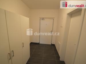 Pronájem bytu 1+kk, Praha - Hloubětín, Modrého, 35 m2