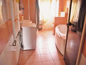 Dražba ubytování, Ostrov, Krušnohorská, 750 m2