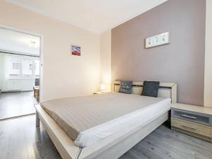 Pronájem bytu 3+1, Hluboká nad Vltavou, Nerudova, 70 m2