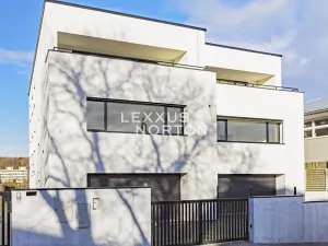 Pronájem rodinného domu, Praha - Stodůlky, Ke Koh-i-nooru, 282 m2