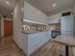 Pronájem bytu 2+1, Orlová, Kpt. Jaroše, 53 m2