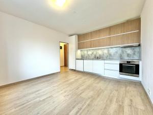 Pronájem bytu 2+1, Krnov - Pod Bezručovým vrchem, Seifertova, 50 m2