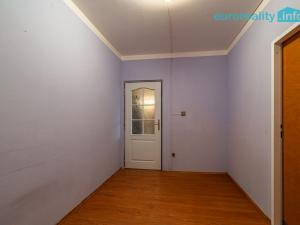 Prodej bytu 2+1, Sokolov, Jelínkova, 60 m2