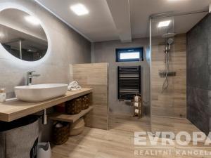 Prodej rodinného domu, Trhová Kamenice, 197 m2