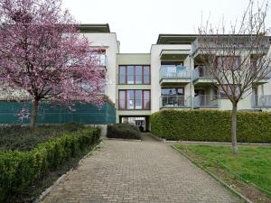 Pronájem bytu 3+kk, Praha - Kobylisy, Ke Stírce, 72 m2