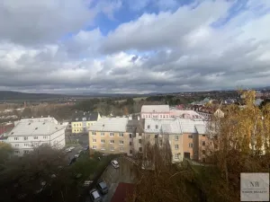 Pronájem bytu 2+1, Karlovy Vary, Závodu míru, 63 m2