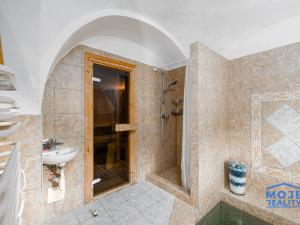 Prodej činžovního domu, Rozvadov - Svatá Kateřina, 650 m2