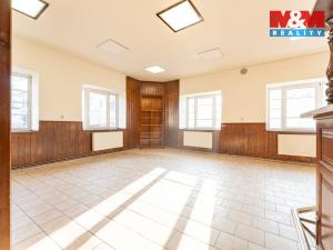 Pronájem restaurace, Liběchov, nám. V. Levého, 367 m2