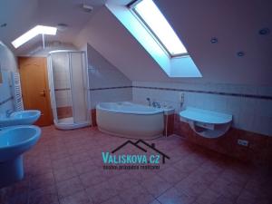 Prodej rodinného domu, Kroměříž, 340 m2