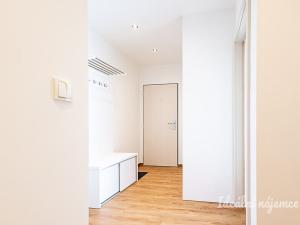 Pronájem bytu 3+kk, Praha - Krč, Hurbanova, 66 m2