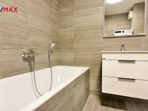 Pronájem bytu 4+kk, Praha - Záběhlice, Mattioliho, 126 m2