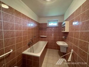 Pronájem rodinného domu, Zádveřice-Raková, 230 m2