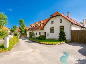 Prodej vícegeneračního domu, Benešov nad Černou, 295 m2