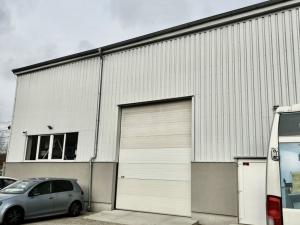 Pronájem skladu, 781 m2