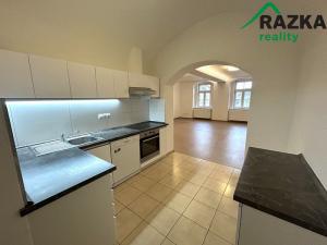 Pronájem bytu 3+kk, Planá, 82 m2