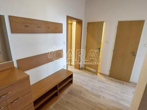 Pronájem bytu 2+1, Ostrava, 76 m2