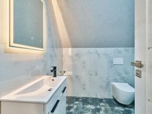 Prodej bytu 4+kk, Trutnov - Horní Staré Město, Horská, 53 m2