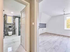 Prodej bytu 3+1, Trutnov - Horní Staré Město, Horská, 125 m2