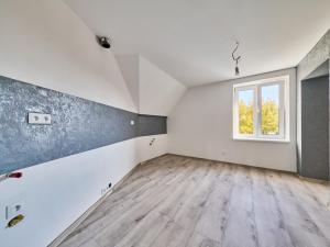 Prodej bytu 3+1, Trutnov - Horní Staré Město, Horská, 125 m2