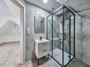 Prodej bytu 3+1, Trutnov - Horní Staré Město, Horská, 125 m2