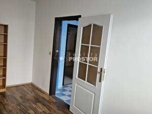 Pronájem bytu 4+1, Ústí nad Labem - Bukov, Vinařská, 83 m2