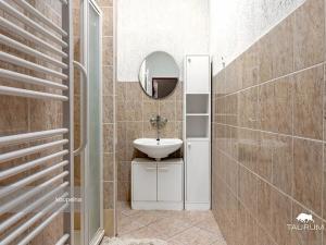 Prodej rodinného domu, Tlučná, Hlavní, 290 m2