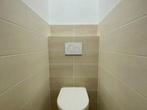 Pronájem bytu 1+kk, Praha - Michle, Magistrů, 22 m2