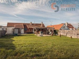 Prodej rodinného domu, Perná, 300 m2