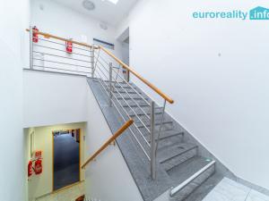 Pronájem kanceláře, Tachov, náměstí Republiky, 27 m2