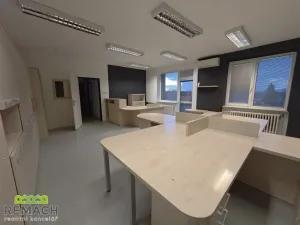 Pronájem kanceláře, Uherské Hradiště, Dlouhá, 65 m2
