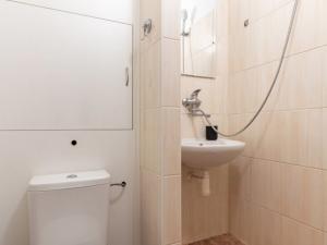 Pronájem bytu 1+1, Brno - Lesná, Halasovo náměstí, 32 m2