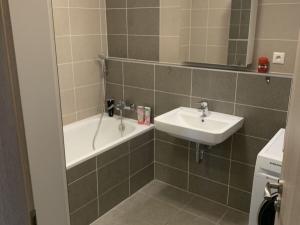 Pronájem bytu 2+kk, Olomouc, Edvarda Beneše, 57 m2