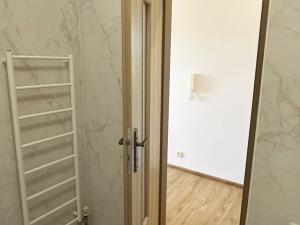 Prodej bytu 3+1, Měčín, Sadová, 84 m2