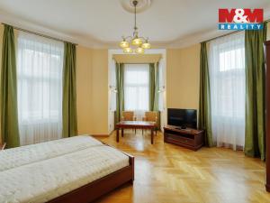 Prodej bytu 1+1, Karlovy Vary, Svahová, 50 m2