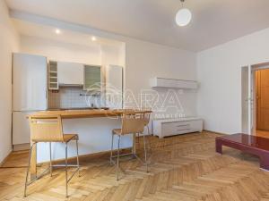 Pronájem bytu 2+kk, Praha - Vršovice, Vršovická, 60 m2