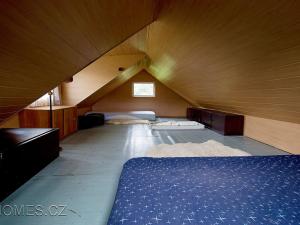 Pronájem chaty, Dolní Břežany - Zálepy, Spojovací, 80 m2