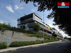 Prodej garážového stání, Praha - Břevnov, Běžecká, 18 m2