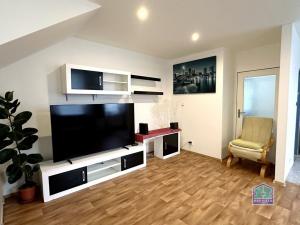 Prodej bytu 3+1, Měčín, Sadová, 85 m2