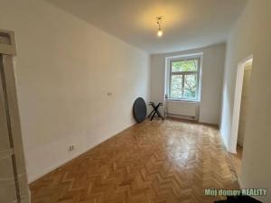 Pronájem bytu 2+kk, Praha - Vršovice, Bulharská, 43 m2